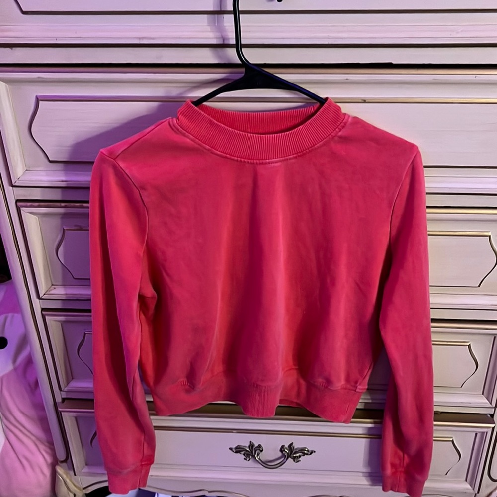 cropped orange/red crewneck